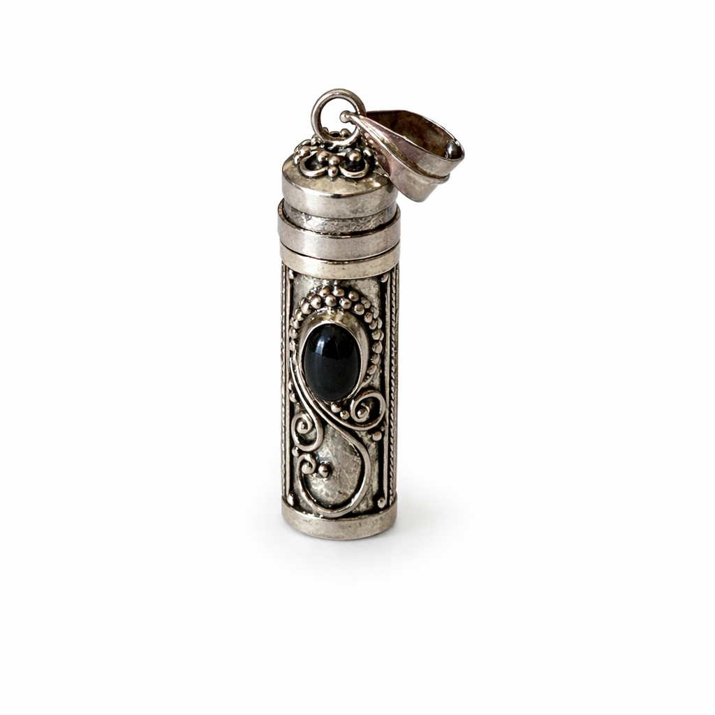 Secret Space Opening Black Parfum Pendant with Philigre Details- 925 Silver