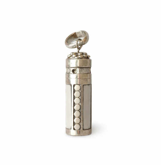Secret Space Opening White Inlays Parfum Pendant with Philigre Details- 925 Silver